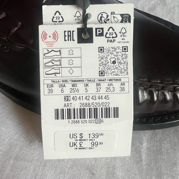 Classic Burgundy Loafers - Picture 3 of 7